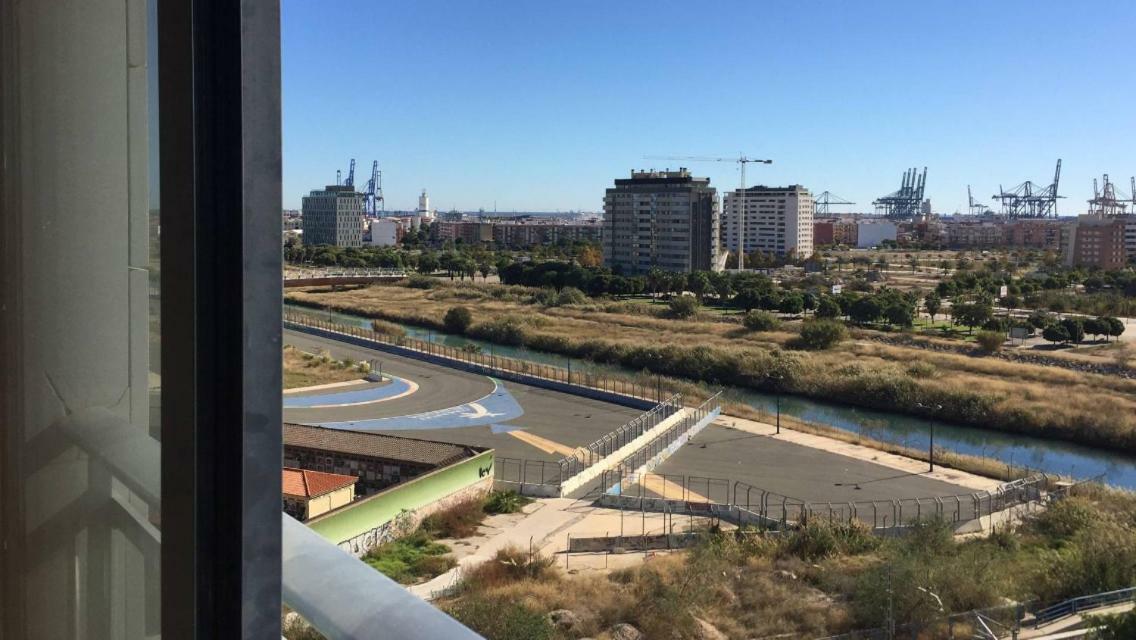 Apto En Ciudad De Las Ciencias Y Cerca Playa 瓦伦西亚 外观 照片